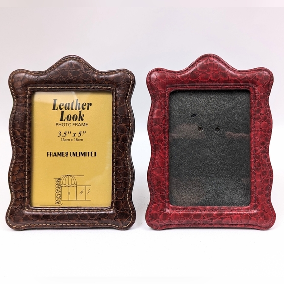 Vintage Picture Frames Faux Leather Scalloped Edge Red Brown 3.5" x 5" Set of 2 - Picture 1 of 12